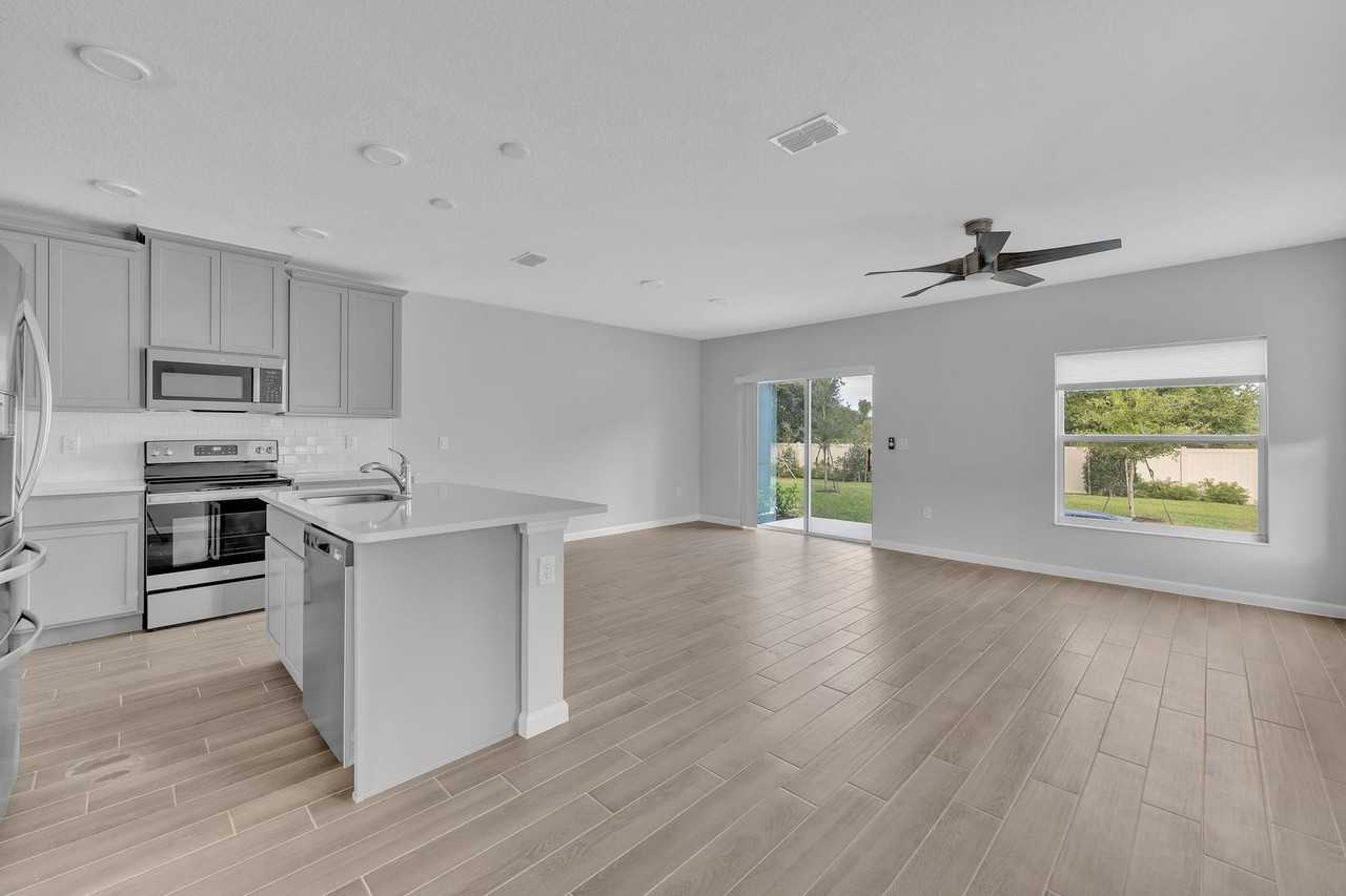 2827 2827 Narcoossee Commons Way - Townhome #TH - Photo 4 of 32