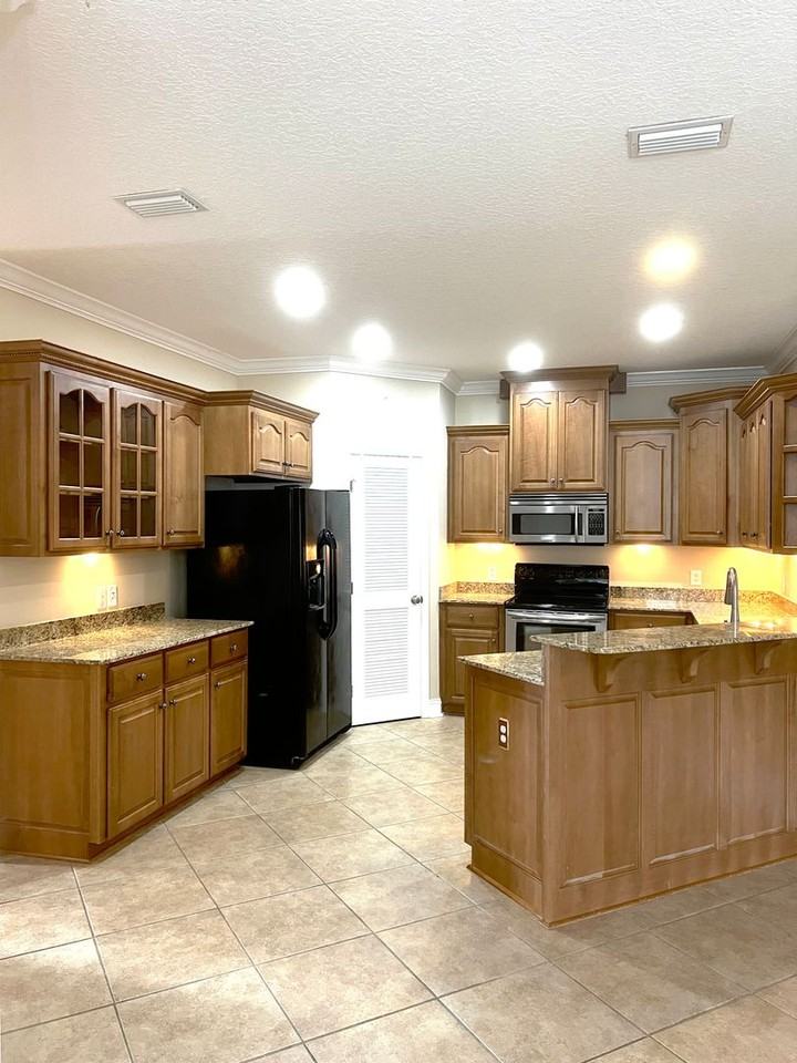 516 Eagle Blvd - Photo 4 of 22