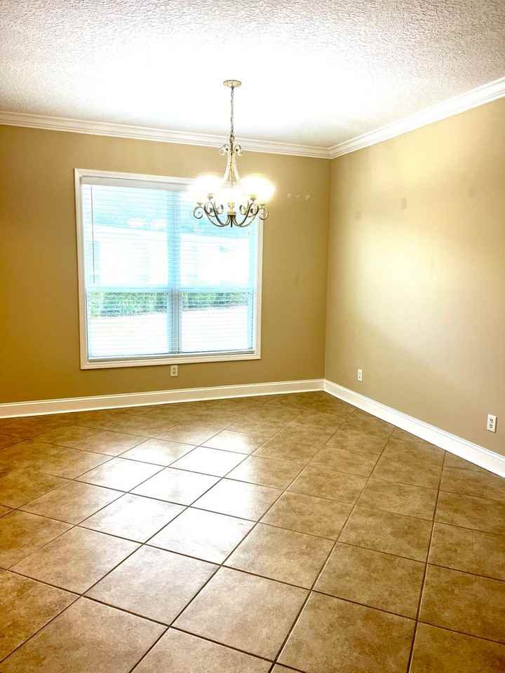 516 Eagle Blvd - Photo 6 of 22
