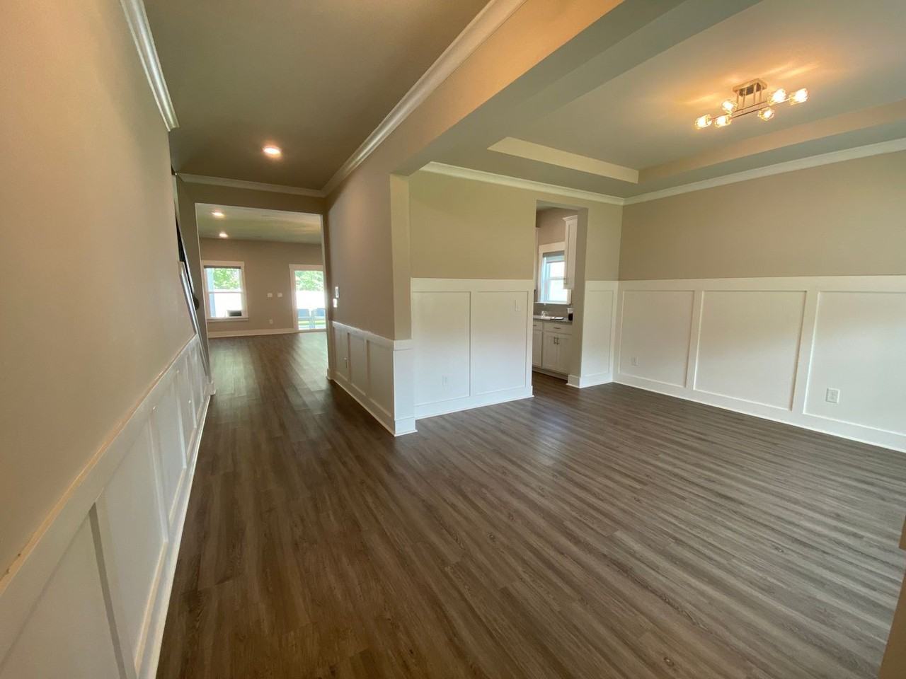 140 Pickett Fence Ln - Photo 3 of 45