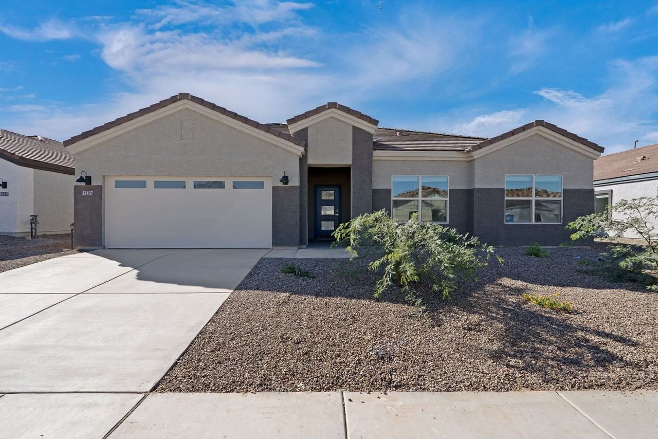 12437 W Old Farm Dr - Photo 2 of 36