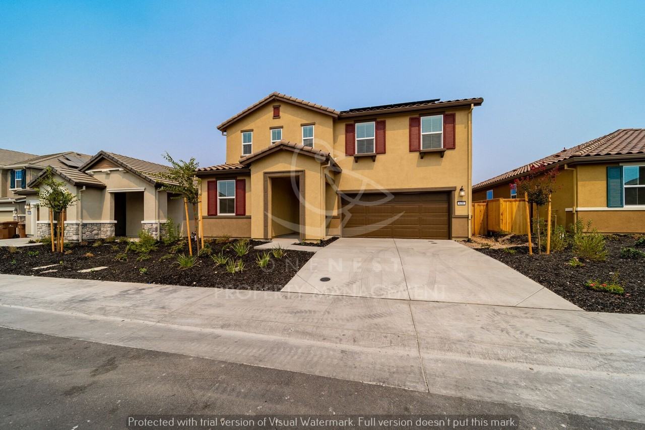 638 Valencia St - Photo 2 of 28