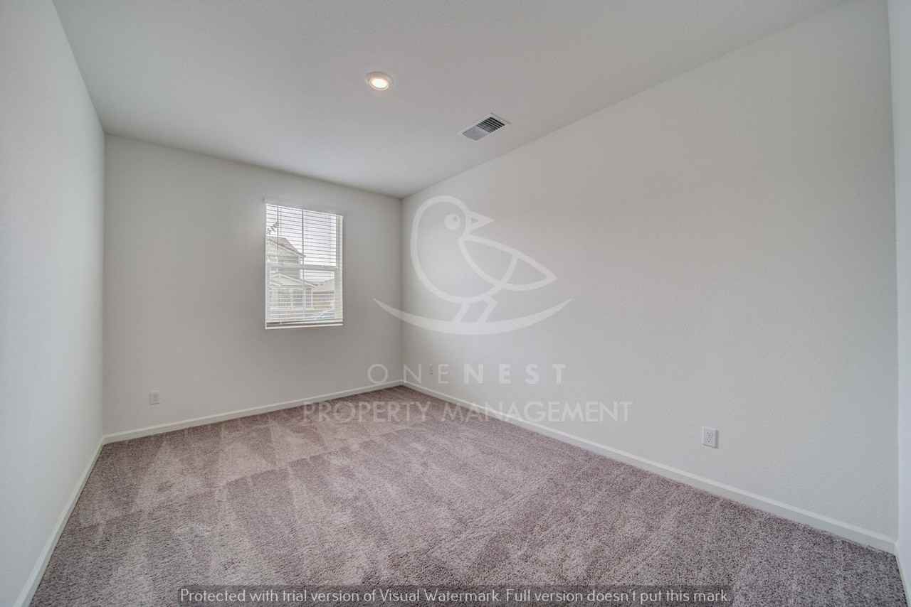 638 Valencia St - Photo 5 of 28