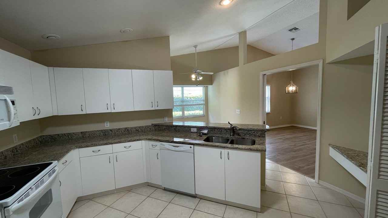4456 Del Sol Blvd - Photo 3 of 30