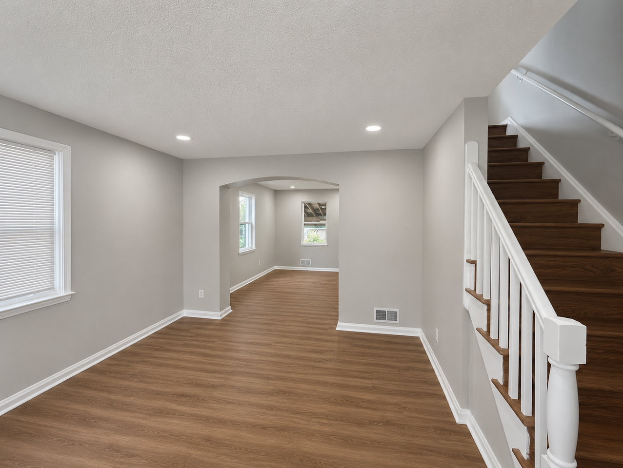 7261 Bridgewood Dr - Photo 2 of 28