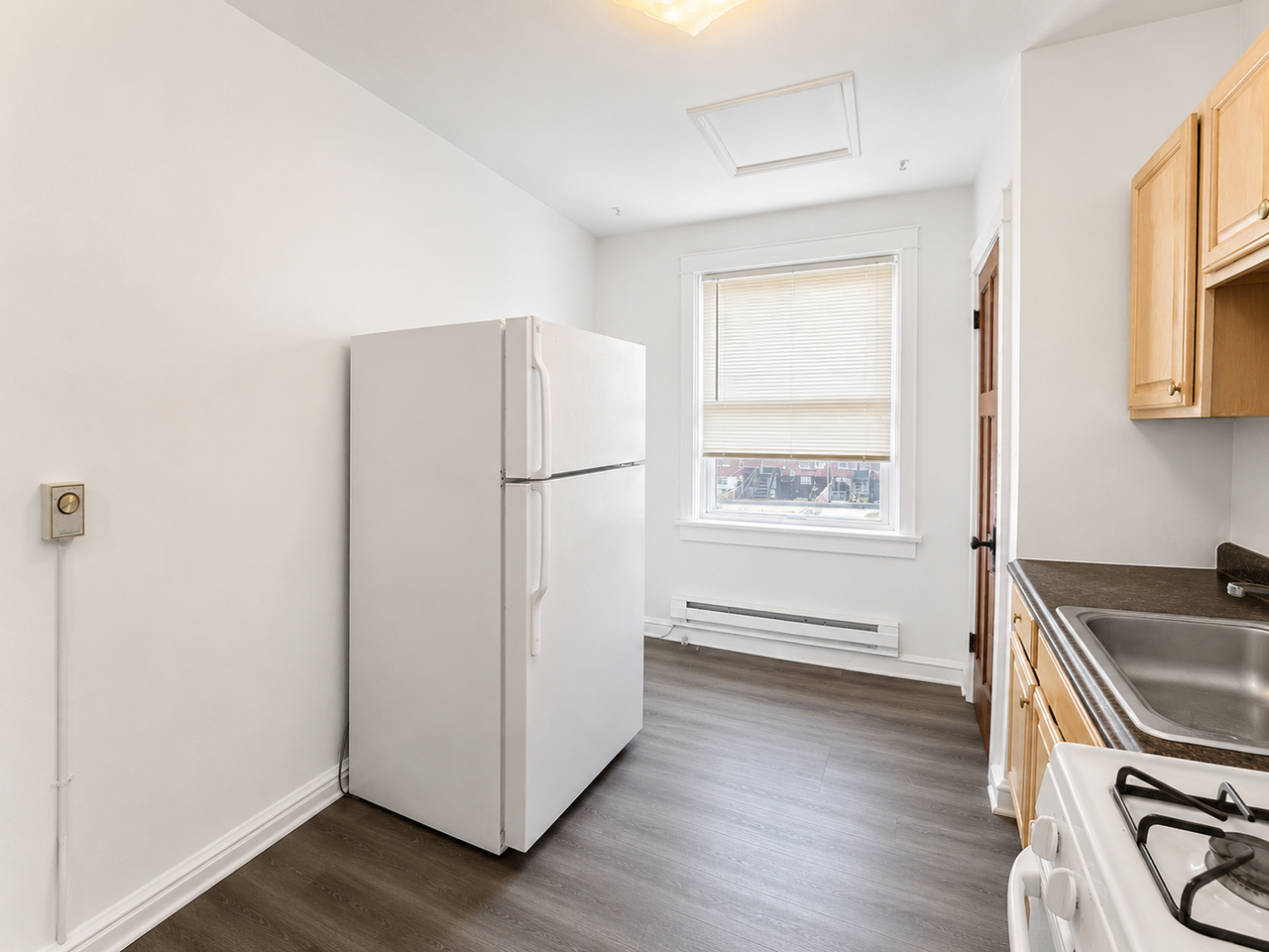 3527 Lyndale Ave - Photo 6 of 14