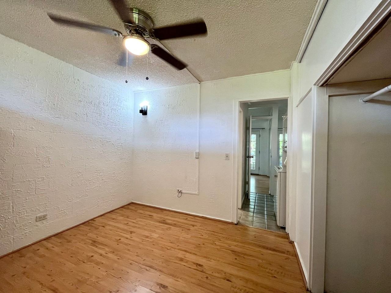 1422 Heulu St #B205 - Photo 5 of 9