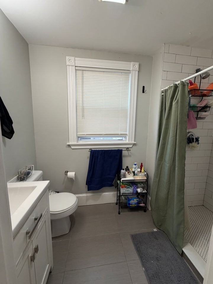 77 Hillside St - Photo 7 of 8