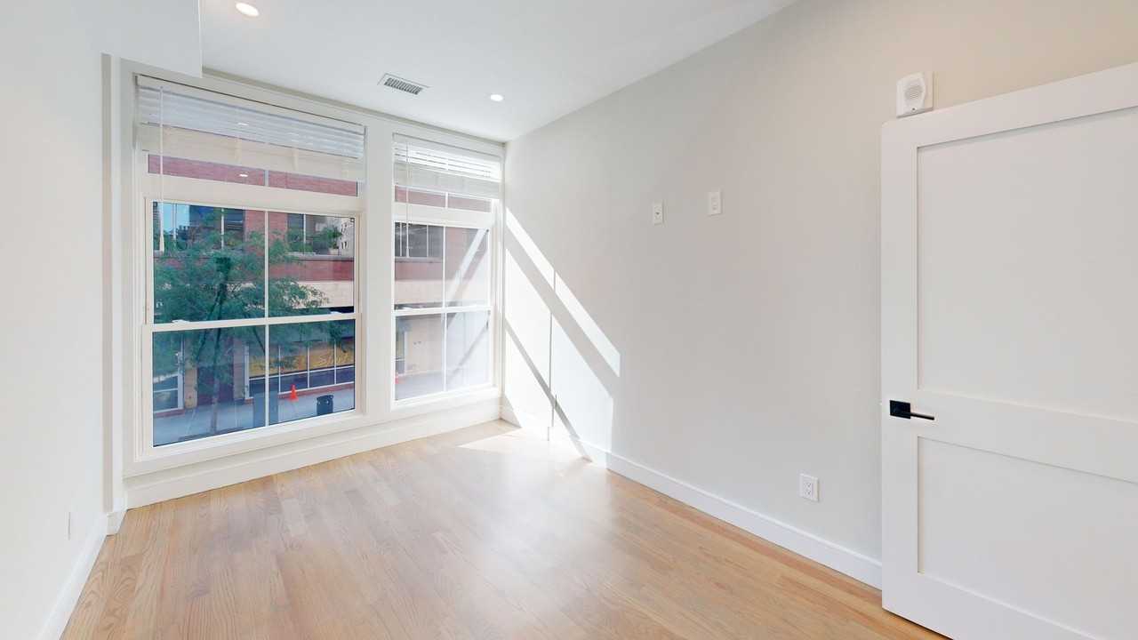 226 Tremont St - Photo 4 of 15