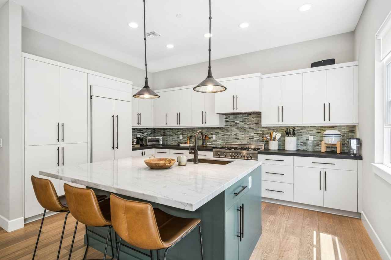 268 Palmer St - Photo 6 of 20
