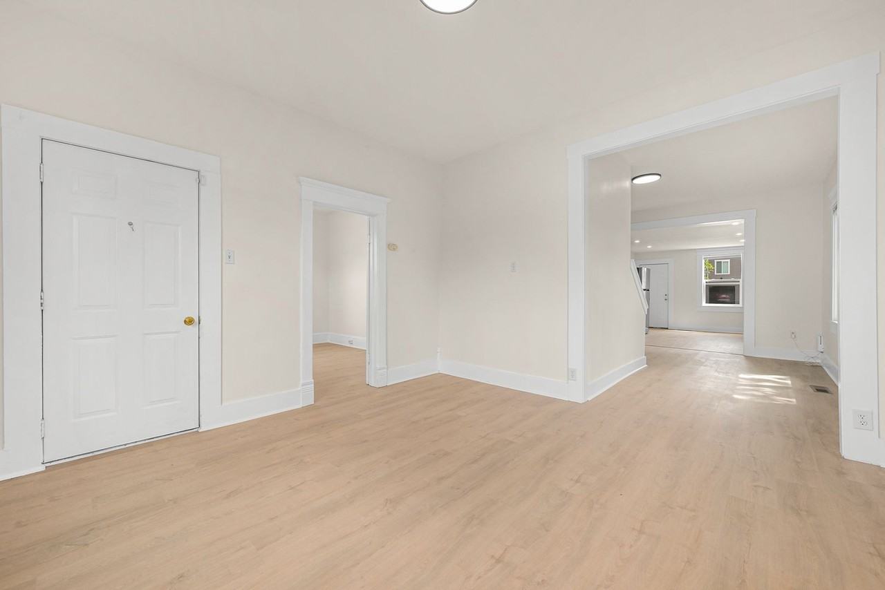 5608 1st Ave - Photo 5 of 14
