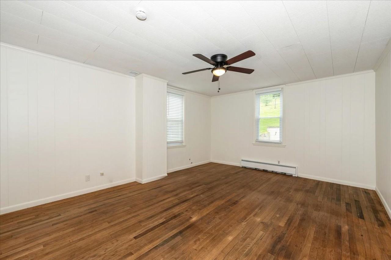 18904 Sandyhook Rd - Photo 6 of 34