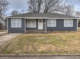 featured image of 925 E Thompson Ave