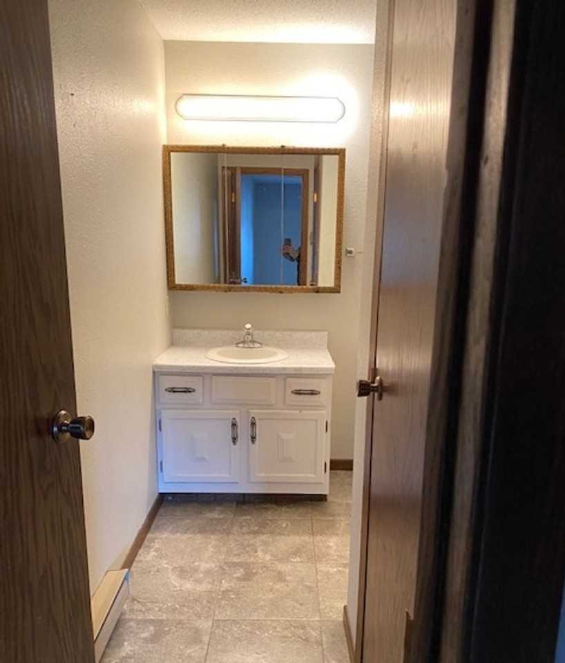 901 8th Ave N - Photo 2 of 19