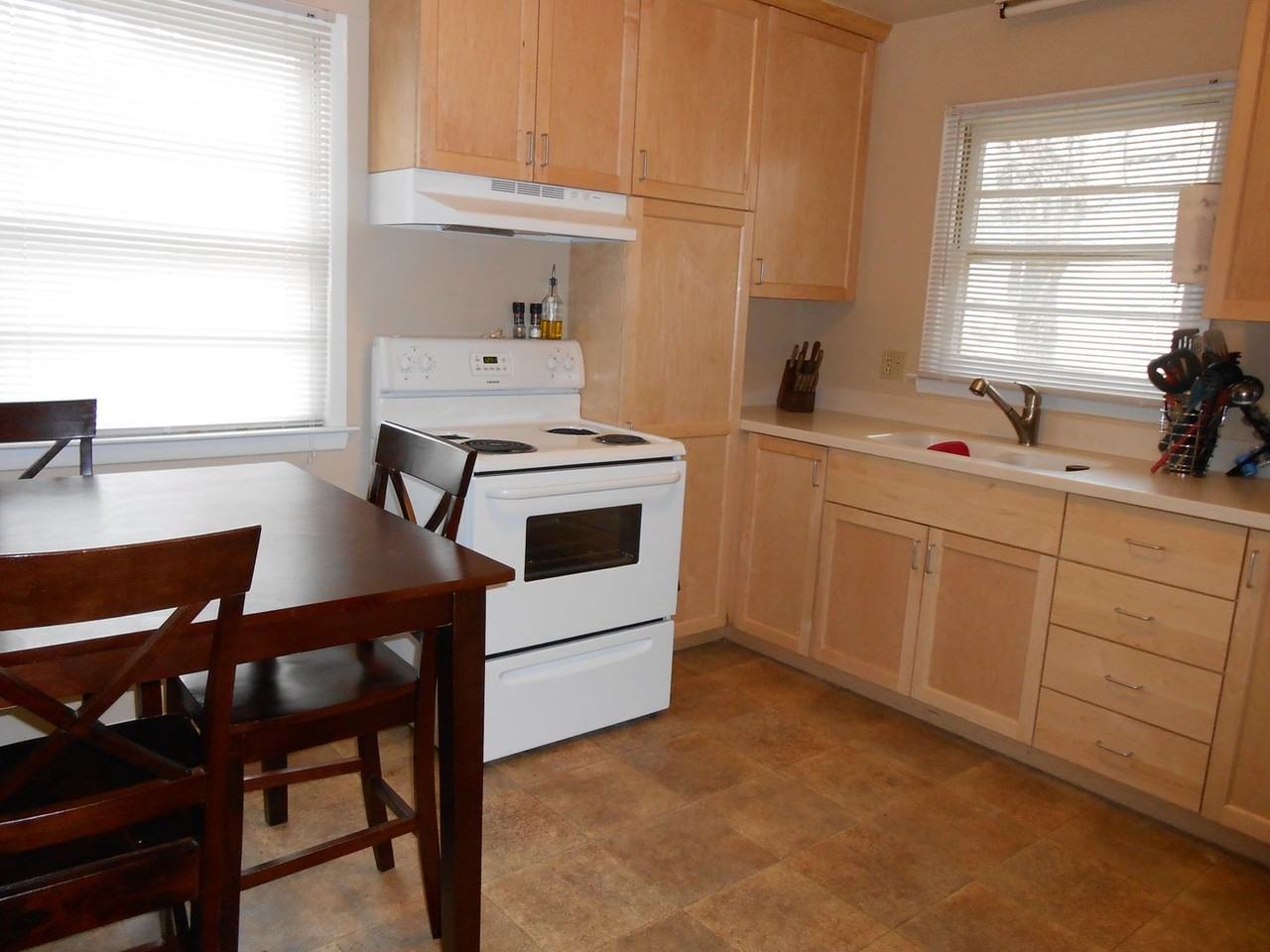 114 Cameron Ct - Photo 4 of 13
