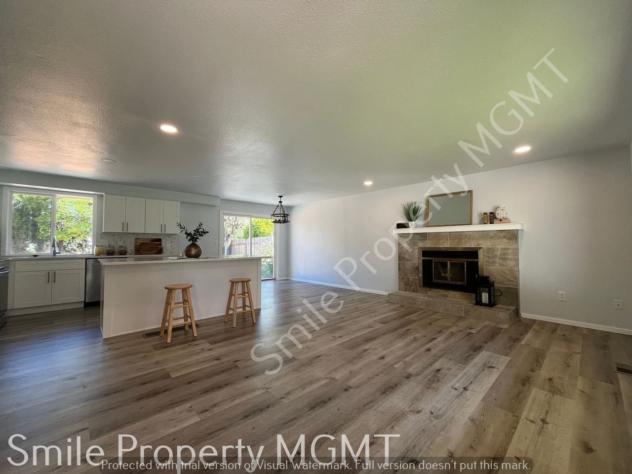 14915 Se Woodward St - Photo 3 of 19
