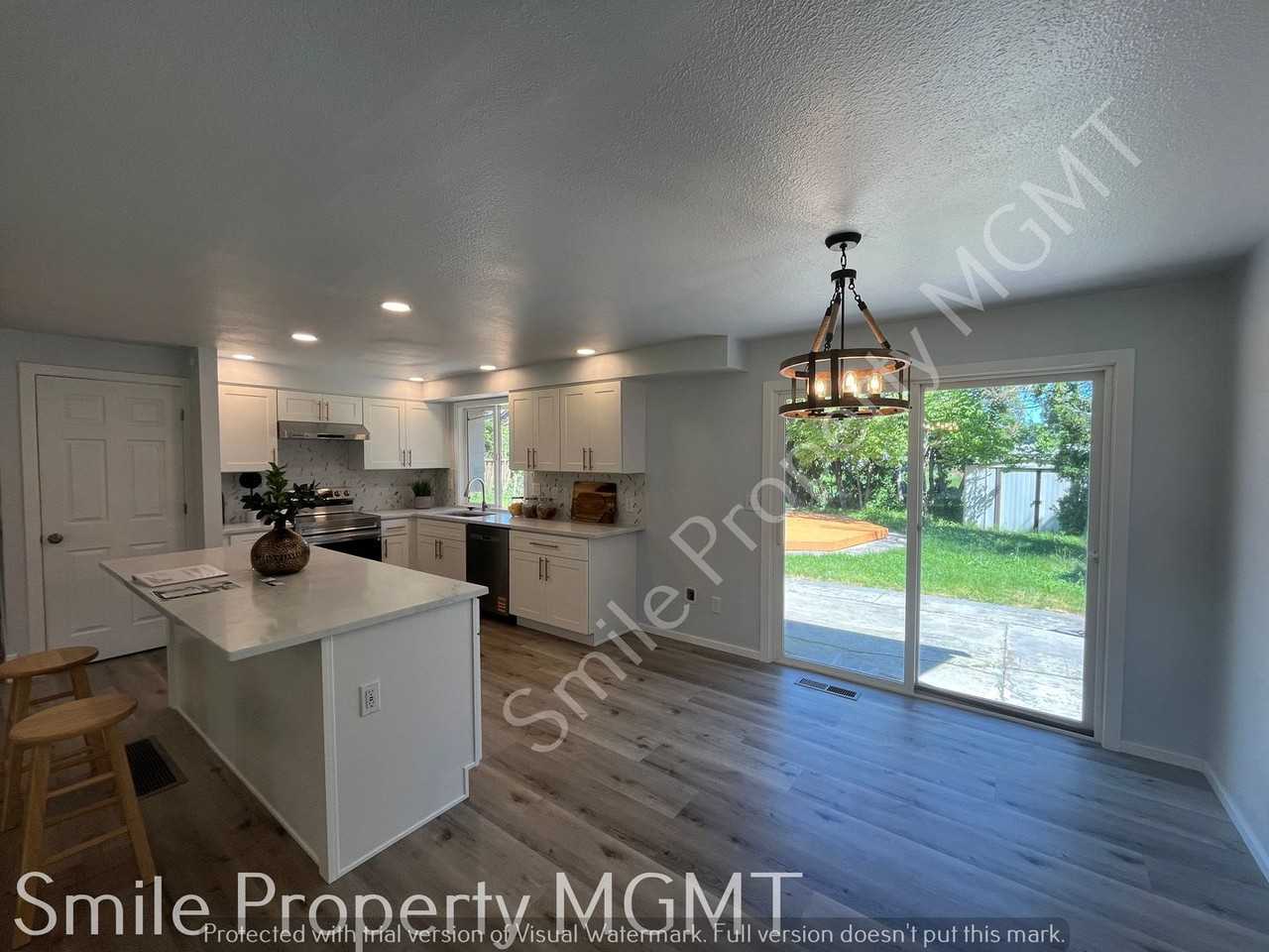 14915 Se Woodward St - Photo 4 of 19
