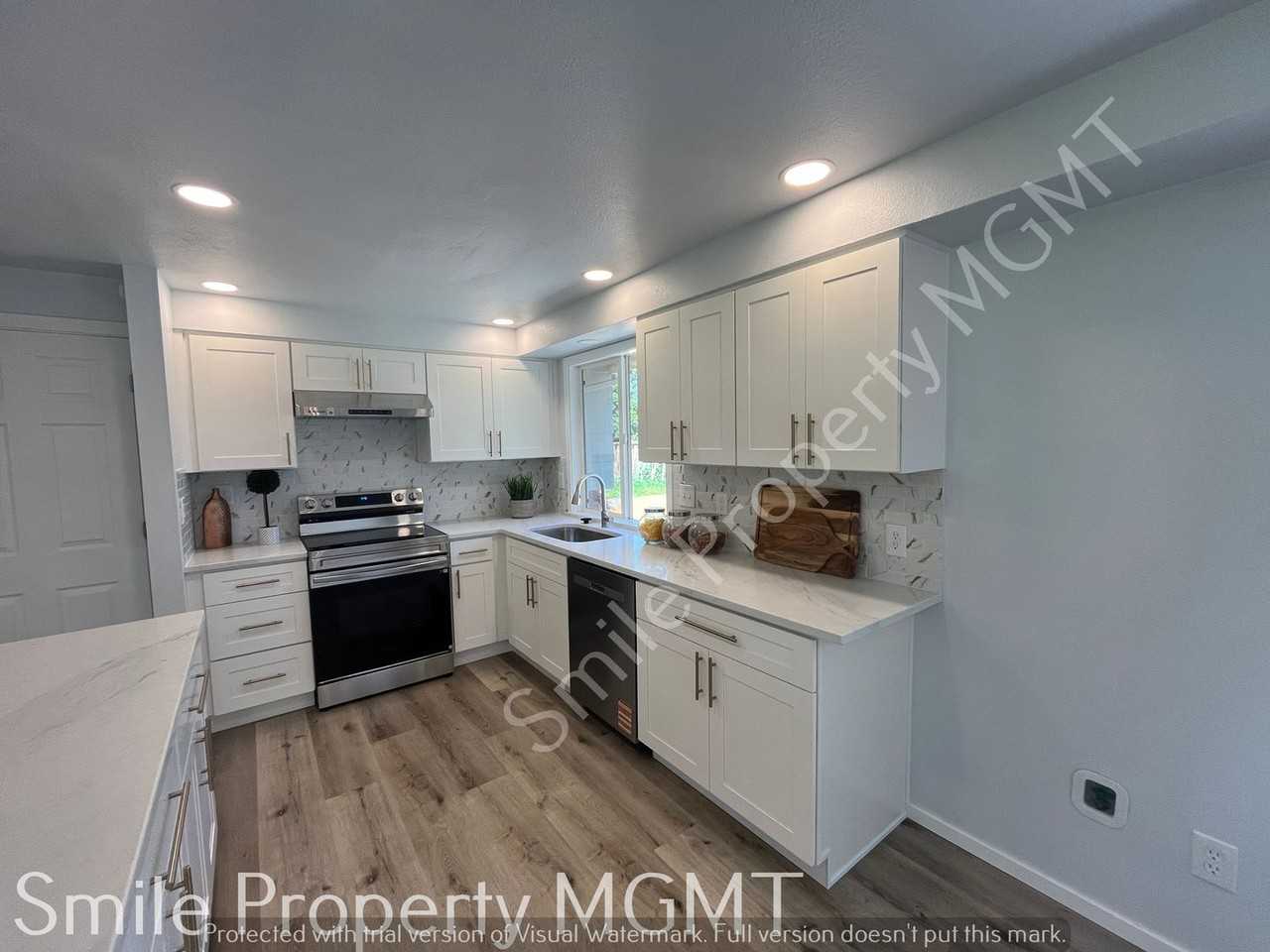 14915 Se Woodward St - Photo 5 of 19