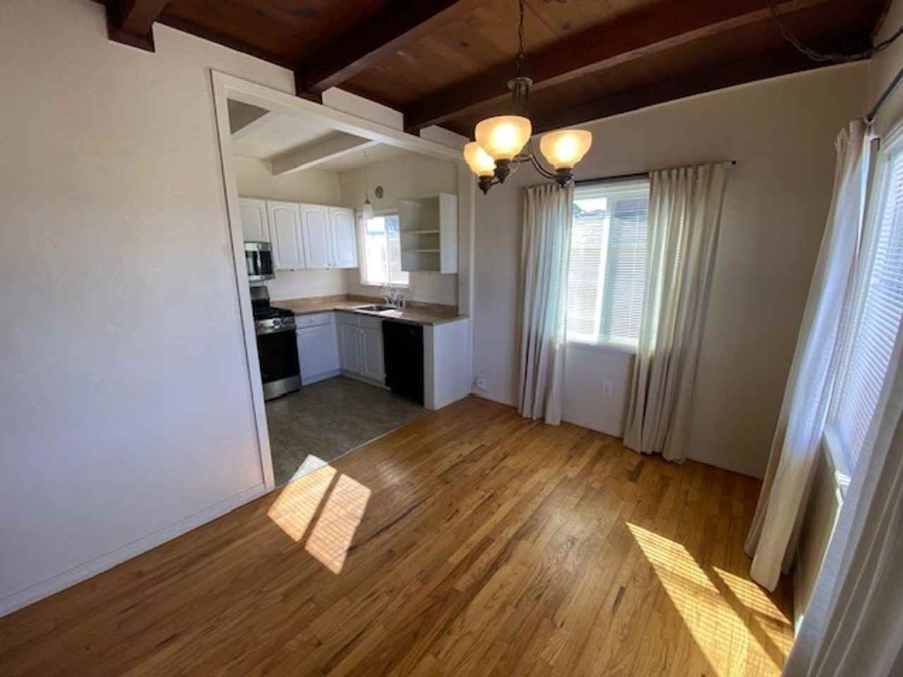 1274 Waring St - Photo 6 of 25