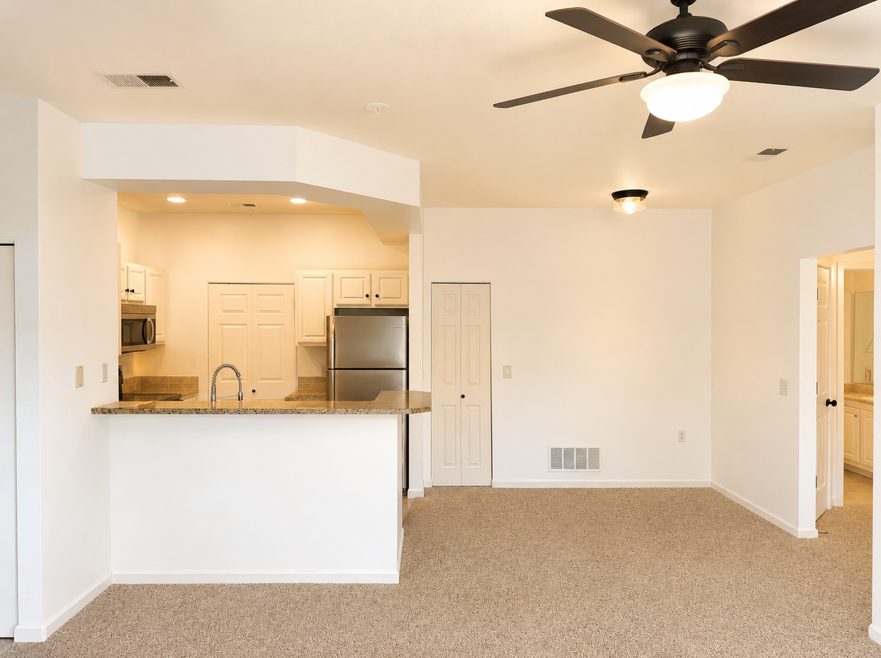 4545 Wheaton Dr #D370 - Photo 6 of 18