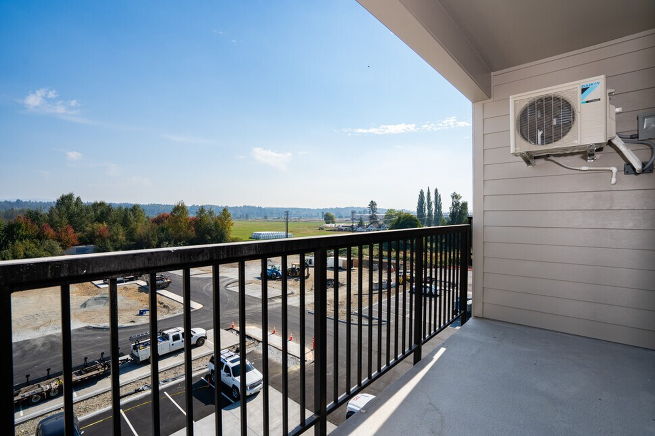 4910 Longhouse Trail Lane NE - Photo 2 of 11