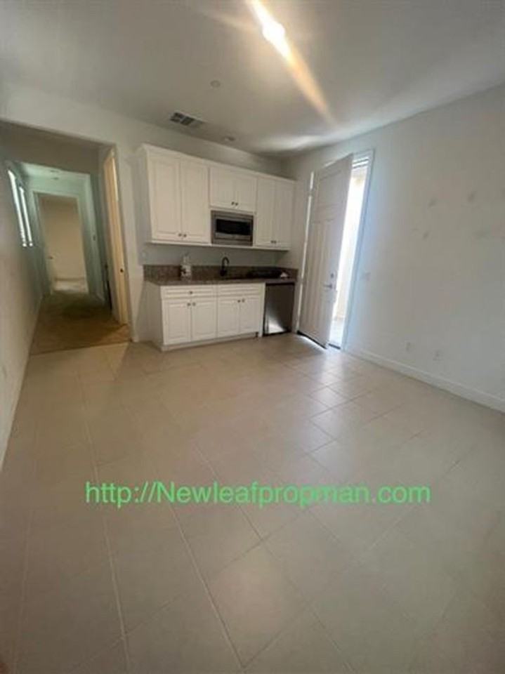 1525 Winding Sun Dr - Photo 2 of 9