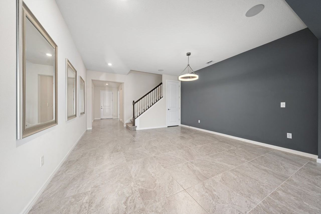 13810 Tybee Beach Ln - Photo 3 of 50