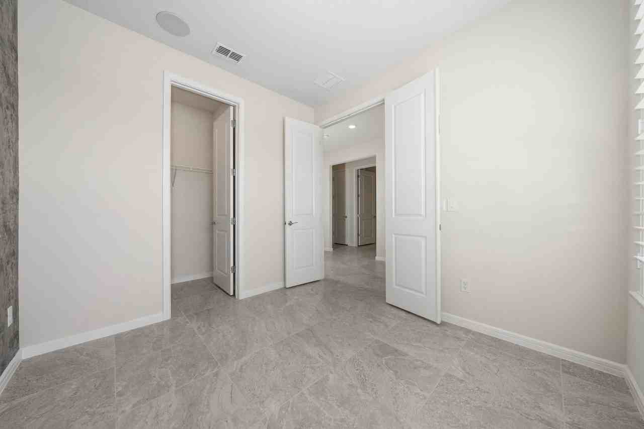 13810 Tybee Beach Ln - Photo 7 of 50