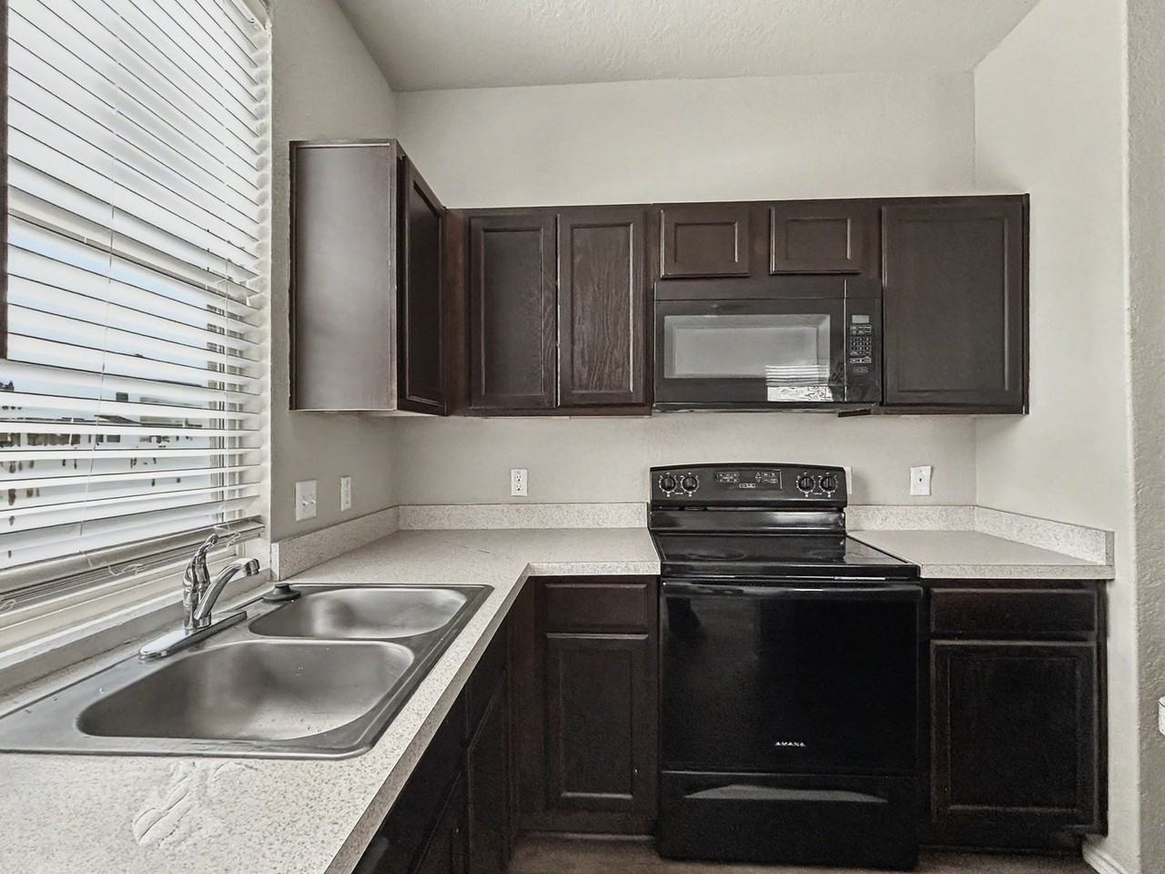 9407 Somers Bnd - Photo 4 of 12