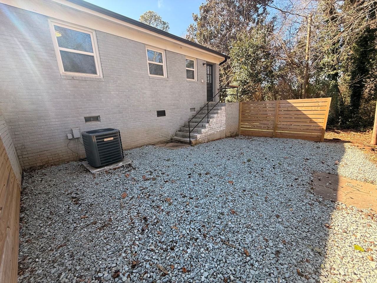 3821 Lupton Circle - Photo 7 of 29