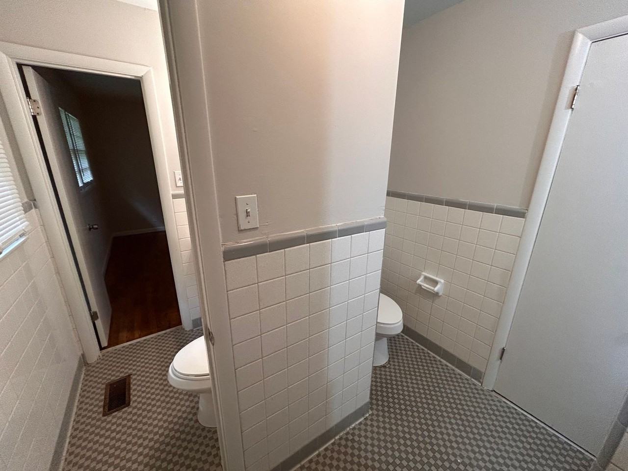 3614 Wilbur Ave Nw - Photo 5 of 11