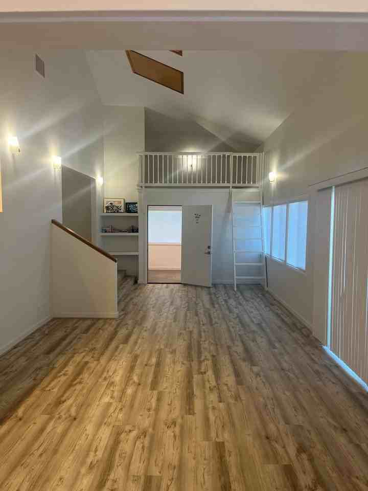 498 Polulani Dr - Photo 5 of 20
