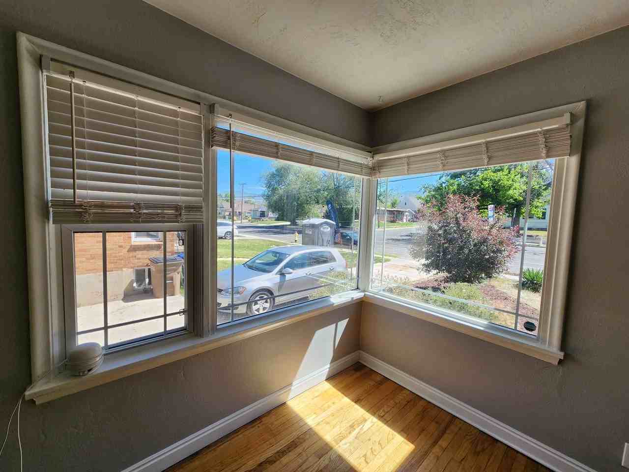2832 S 900 E - Photo 3 of 14
