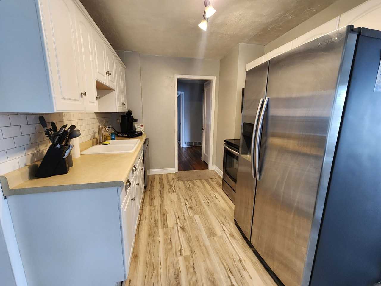2832 S 900 E - Photo 5 of 14