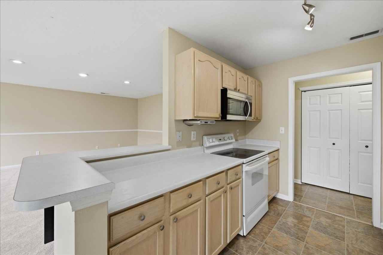 1908 Red Leaf Ct - Photo 6 of 17