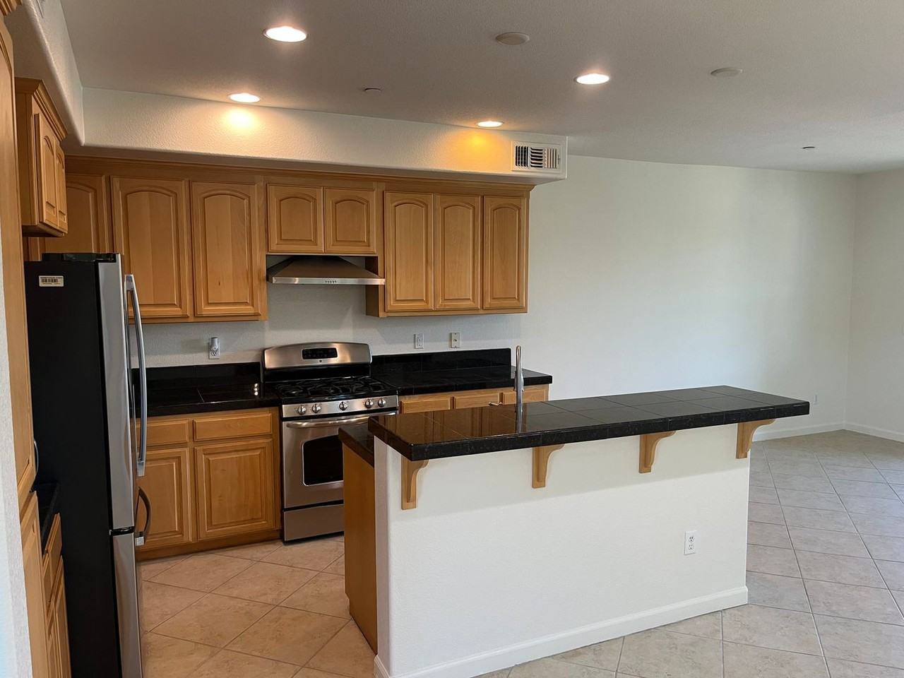 1799 Snell Pl - Photo 2 of 23