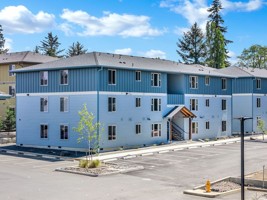 featured image of 1317 1313, 1315, 1317 SE Jetty Ave