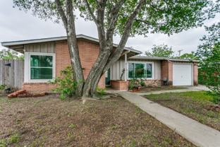 538 Lanark Dr - Photo 1 of 1