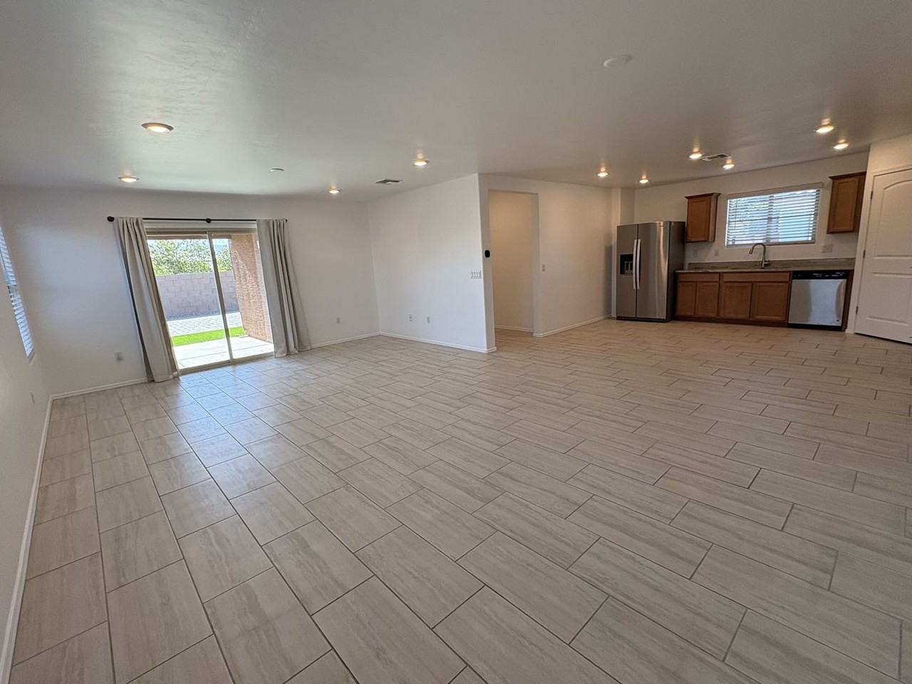 4433 S Sunrise Bluff Way - Photo 6 of 35