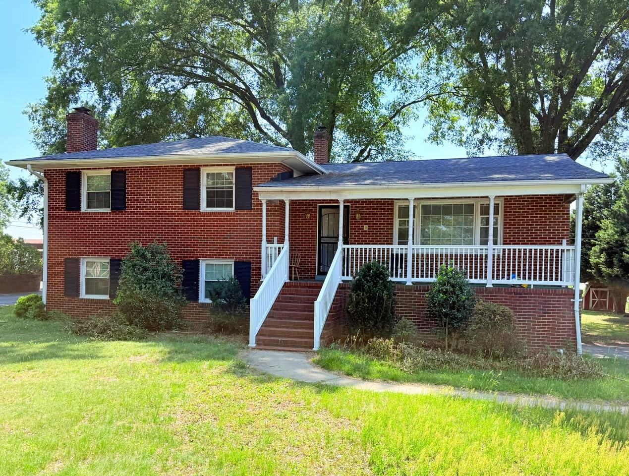 7381 Barnette Ave - Photo 2 of 18