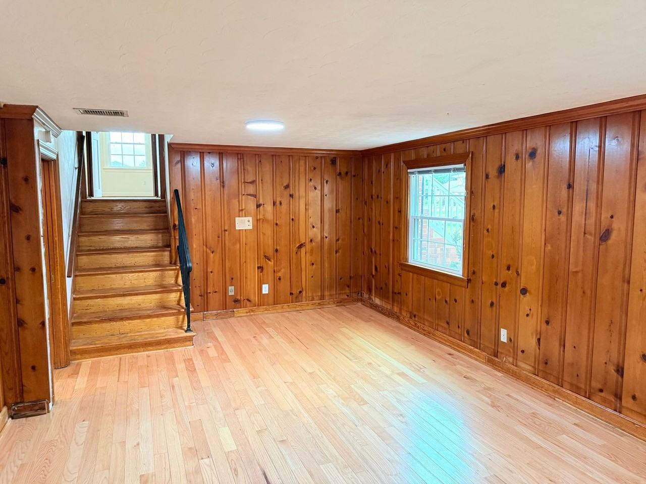 7381 Barnette Ave - Photo 6 of 18