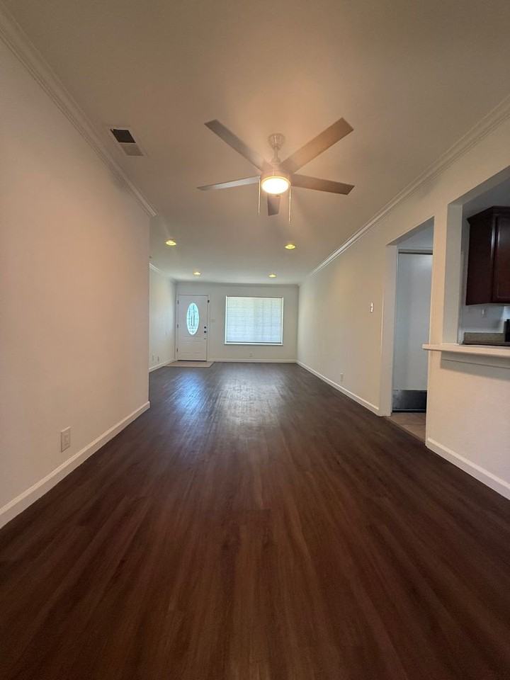 2929 Burnece St - Photo 2 of 12