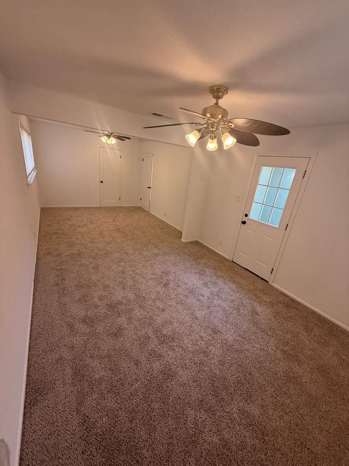 2929 Burnece St - Photo 7 of 12