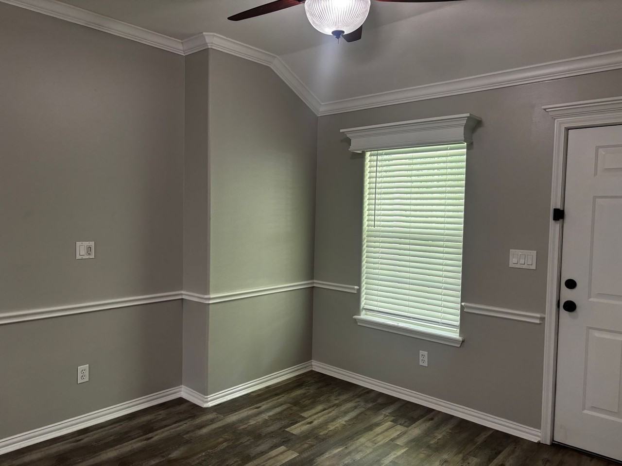 227 Green Leaf St - Photo 7 of 13
