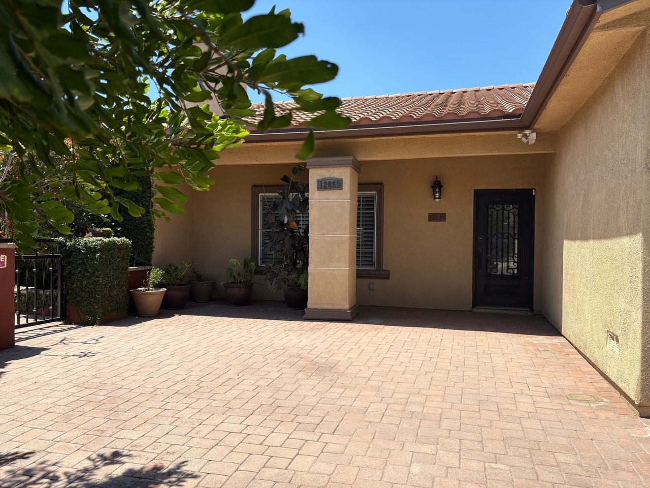 12859 Fenton Ave - Photo 2 of 50