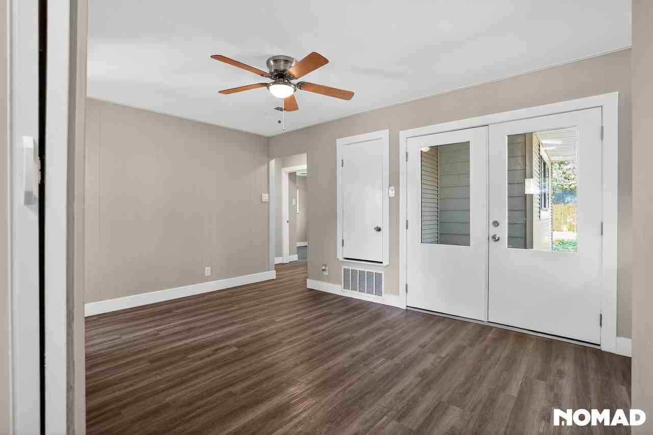 1623 Harness Ln - Photo 6 of 34