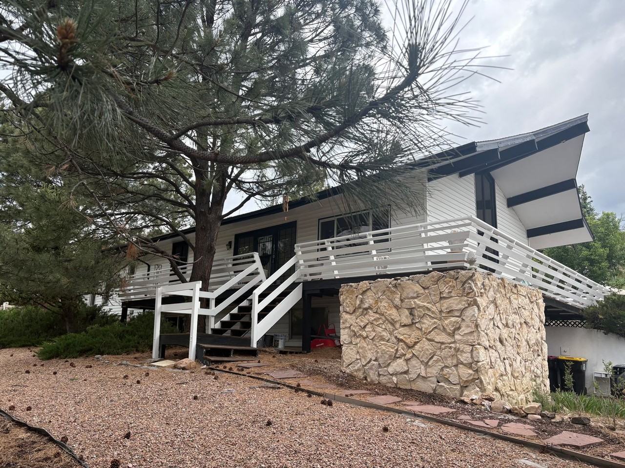 2310 Orion Dr - Photo 2 of 2