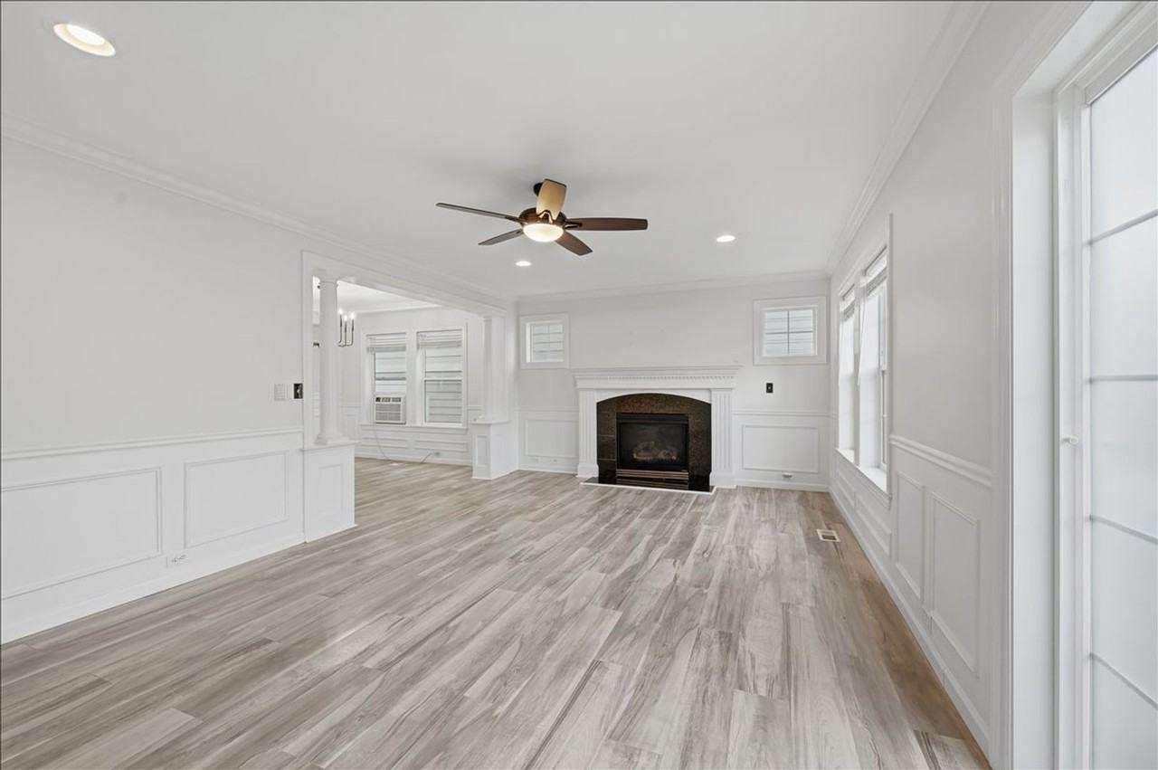 10217 Se 237th St - Photo 2 of 22