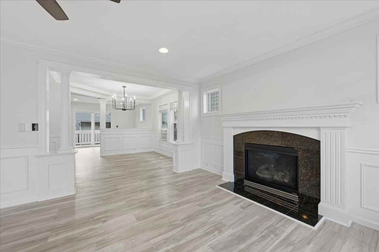 10217 Se 237th St - Photo 4 of 22