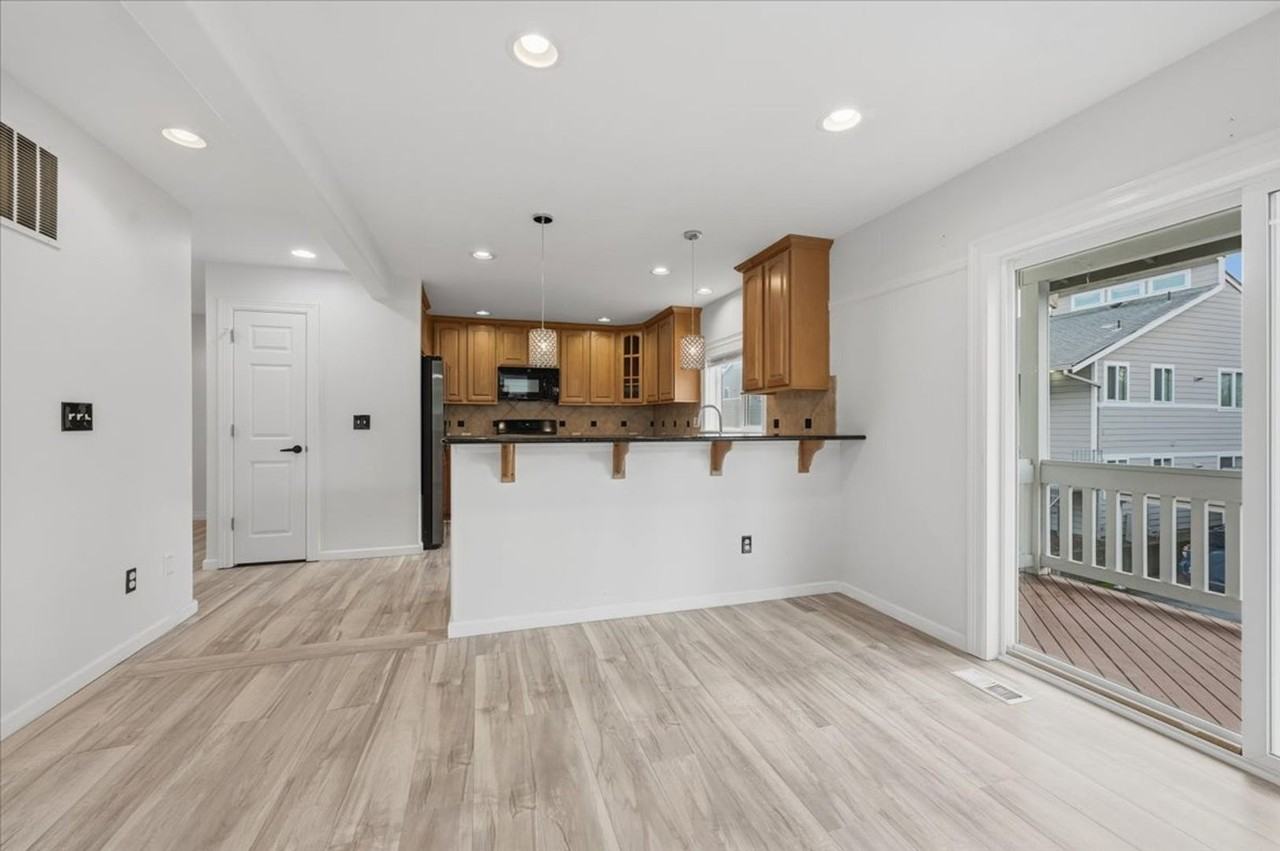 10217 Se 237th St - Photo 6 of 22